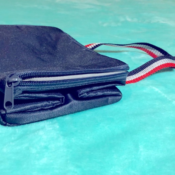 NEW COLLAPSABLE COTTON:ON LUNCHBOX | WITH TAG - Picture 6 of 8